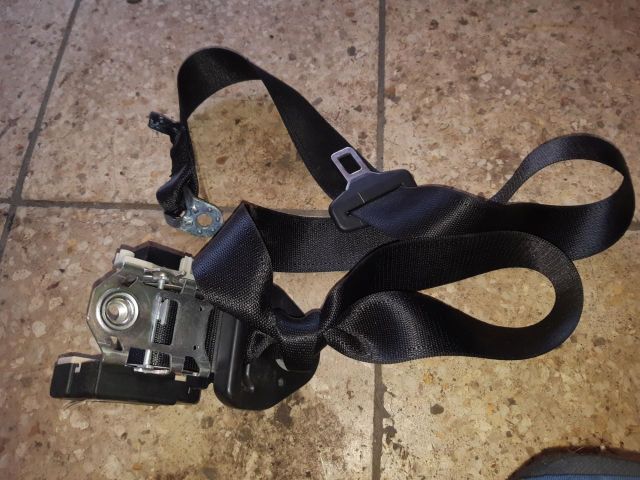 bontott OPEL ASTRA H Jobb első Biztonsági Öv