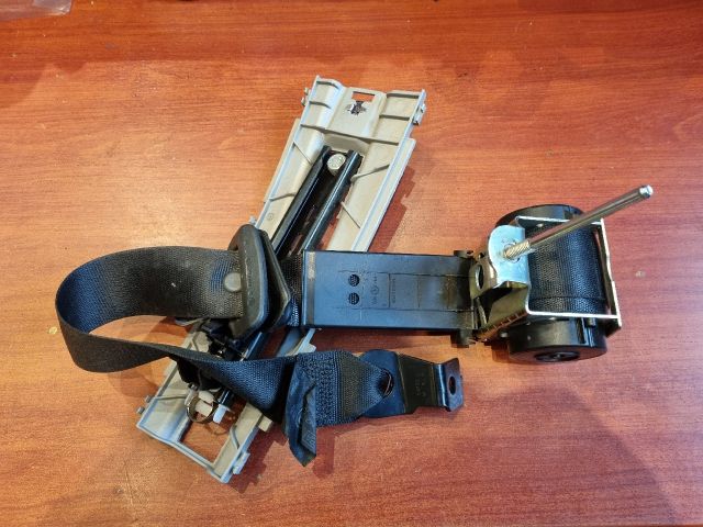 bontott OPEL ASTRA H Jobb első Biztonsági Öv