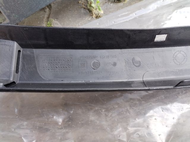 bontott OPEL ASTRA H Jobb első Koptató