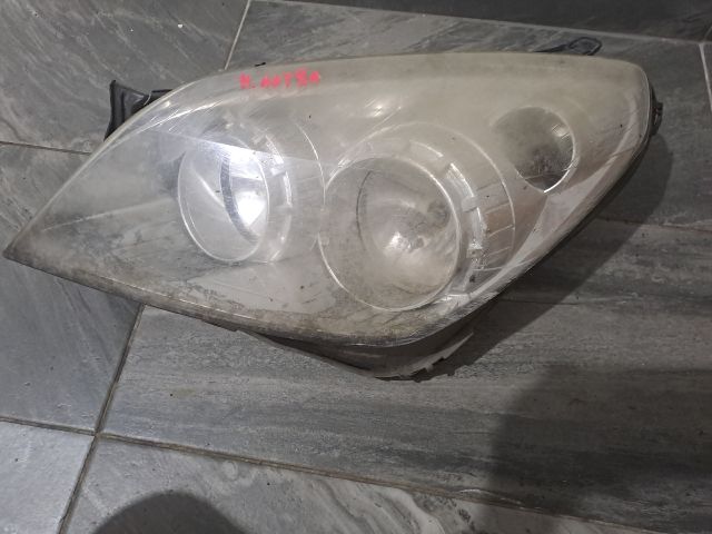 bontott OPEL ASTRA H Jobb első Lámpabúra