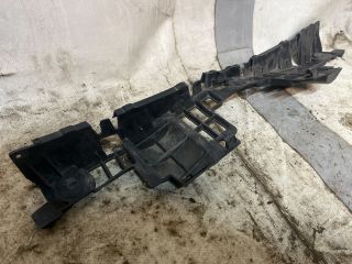 bontott OPEL ASTRA H Jobb első Lökhárító Tartó (Műanyag)