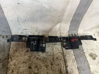 bontott OPEL ASTRA H Jobb első Lökhárító Tartó (Műanyag)