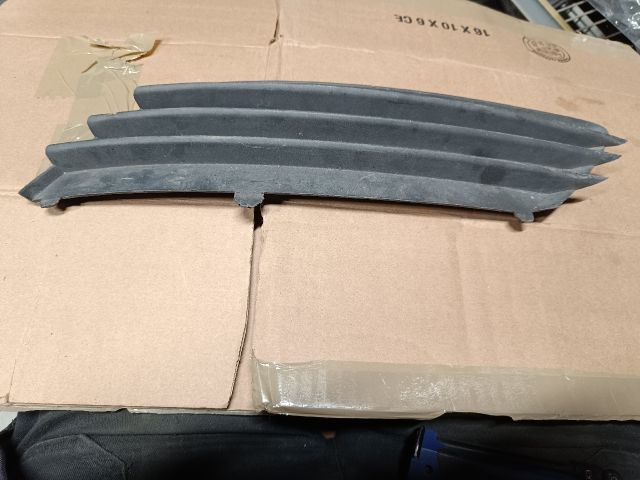 bontott OPEL ASTRA H Jobb első Lökhárító Vakborítás