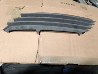 bontott OPEL ASTRA H Jobb első Lökhárító Vakborítás