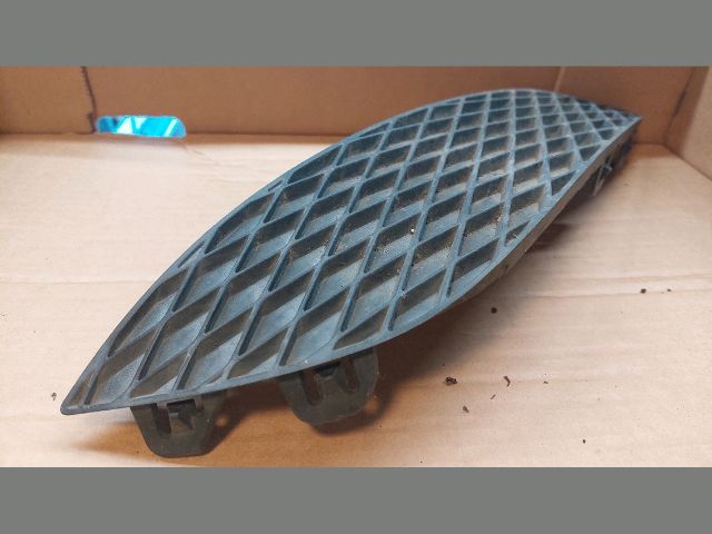 bontott OPEL ASTRA H Jobb első Lökhárító Vakborítás