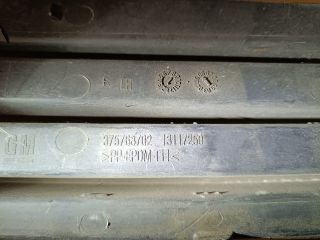 bontott OPEL ASTRA H Jobb első Lökhárító Vakborítás