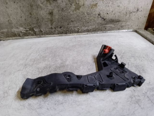 bontott OPEL ASTRA H Jobb első Oldal Lökhárító Tartó (Műanyag)