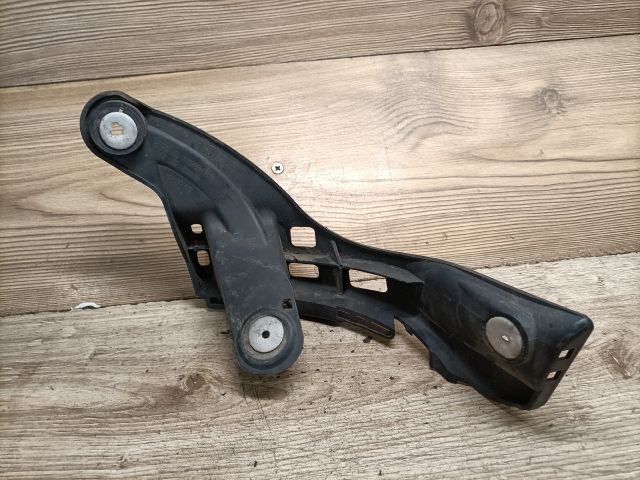 bontott OPEL ASTRA H Jobb első Oldal Lökhárító Tartó (Műanyag)