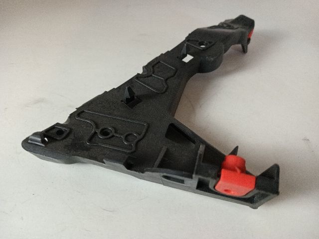 bontott OPEL ASTRA H Jobb első Oldal Lökhárító Tartó (Műanyag)