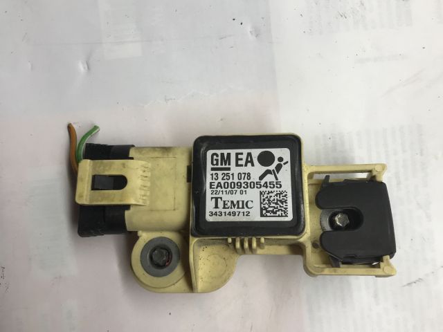 bontott OPEL ASTRA H Jobb első Oldal Ütközés Érzékelő