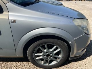 bontott OPEL ASTRA H Jobb első Sárvédő