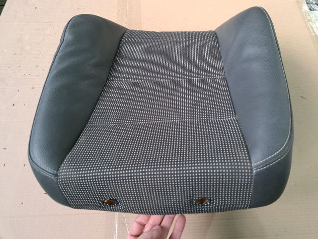 bontott OPEL ASTRA H Jobb első Ülés Kárpit