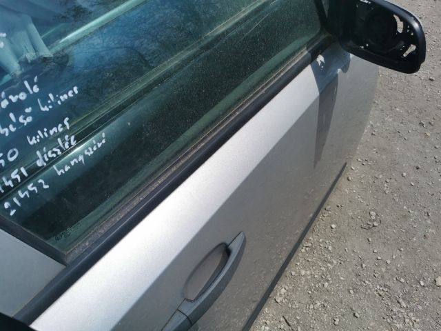 bontott OPEL ASTRA H Jobb első Vízlehúzó Gumicsík