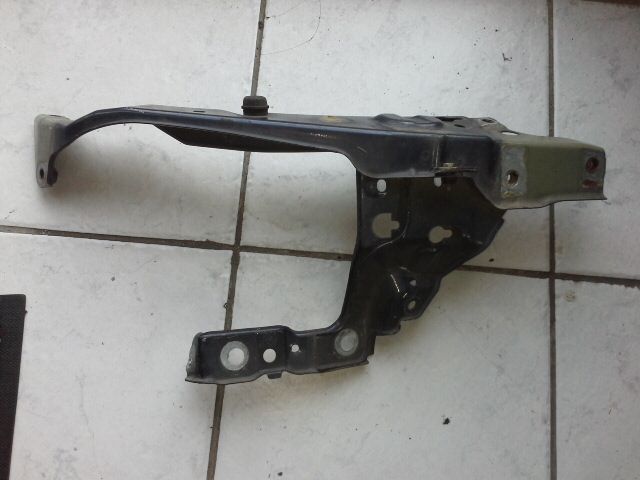 bontott OPEL ASTRA H Jobb Fényszóró Lámpakeret