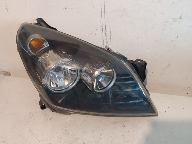 bontott OPEL ASTRA H Jobb Fényszóró