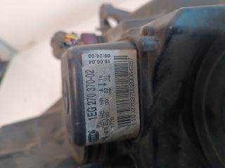 bontott OPEL ASTRA H Jobb Fényszóró