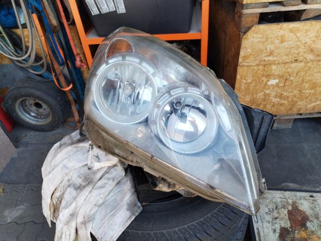 bontott OPEL ASTRA H Jobb Fényszóró