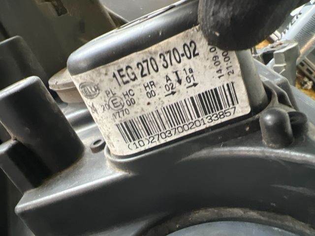 bontott OPEL ASTRA H Jobb Fényszóró