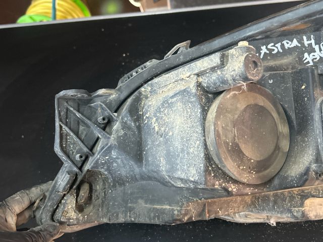 bontott OPEL ASTRA H Jobb Fényszóró