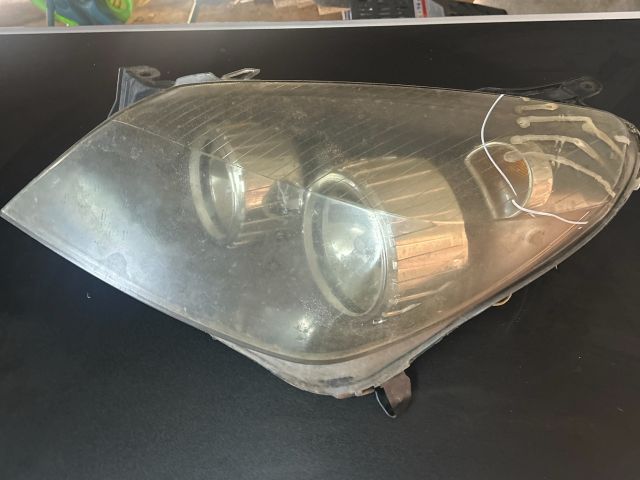 bontott OPEL ASTRA H Jobb Fényszóró