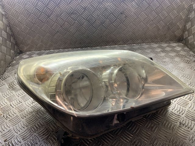 bontott OPEL ASTRA H Jobb Fényszóró