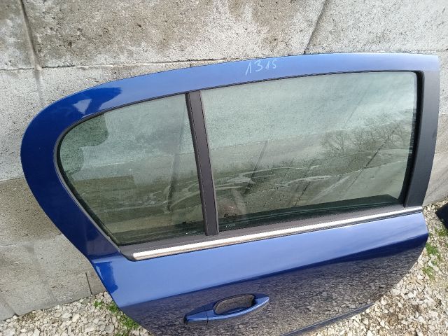 bontott OPEL ASTRA H Jobb hátsó Ajtó (Részeivel)
