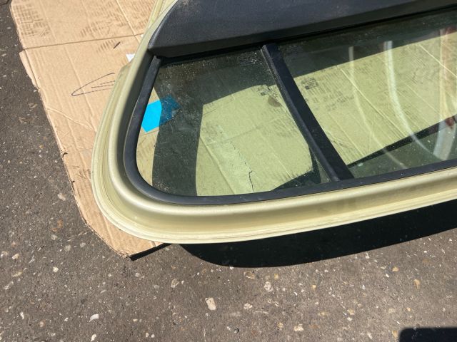 bontott OPEL ASTRA H Jobb hátsó Ajtó (Üres lemez)