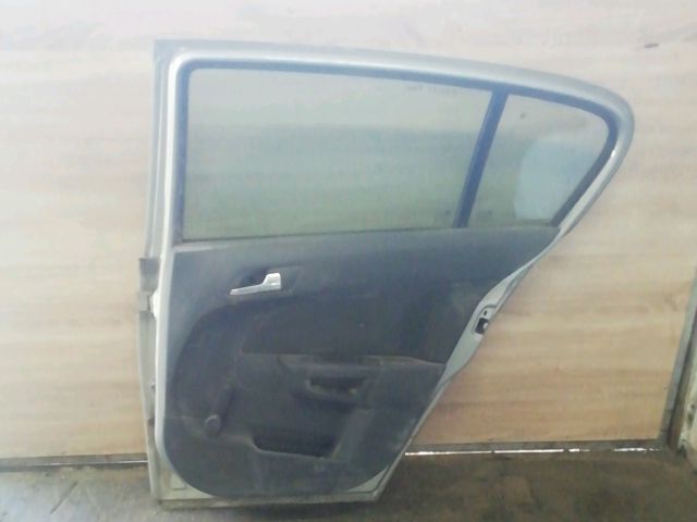 bontott OPEL ASTRA H Jobb hátsó Ajtó (Üres lemez)