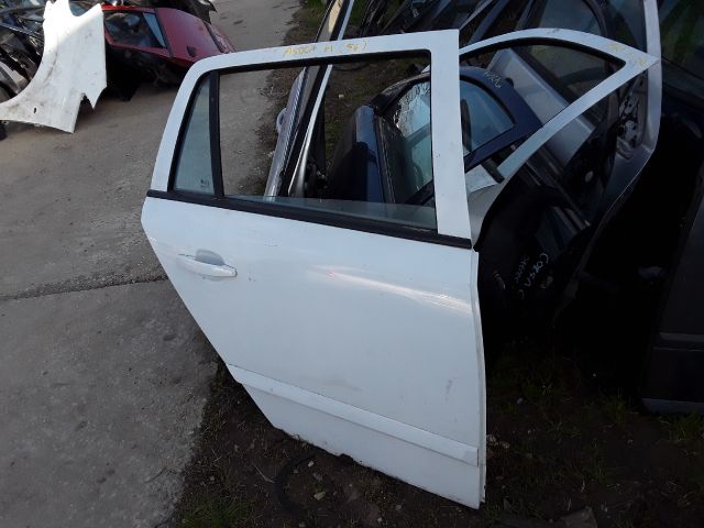 bontott OPEL ASTRA H Jobb hátsó Ajtó (Üres lemez)