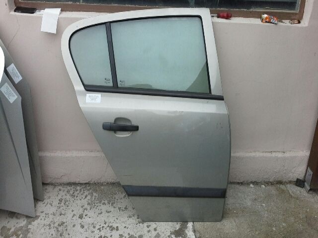 bontott OPEL ASTRA H Jobb hátsó Ajtó (Üres lemez)