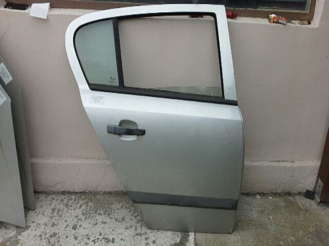 bontott OPEL ASTRA H Jobb hátsó Ajtó (Üres lemez)