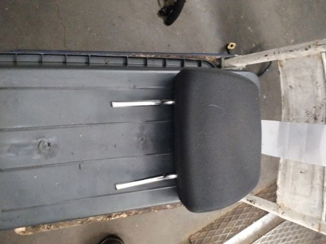 bontott OPEL ASTRA H Jobb hátsó Fejtámla