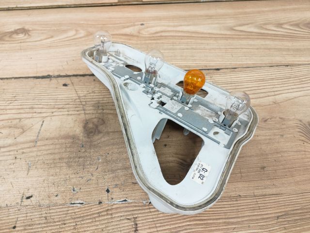 bontott OPEL ASTRA H Jobb Hátsó Lámpa Foglalat