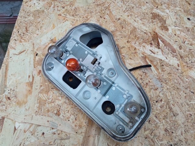 bontott OPEL ASTRA H Jobb Hátsó Lámpa Foglalat