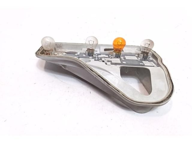 bontott OPEL ASTRA H Jobb Hátsó Lámpa Foglalat