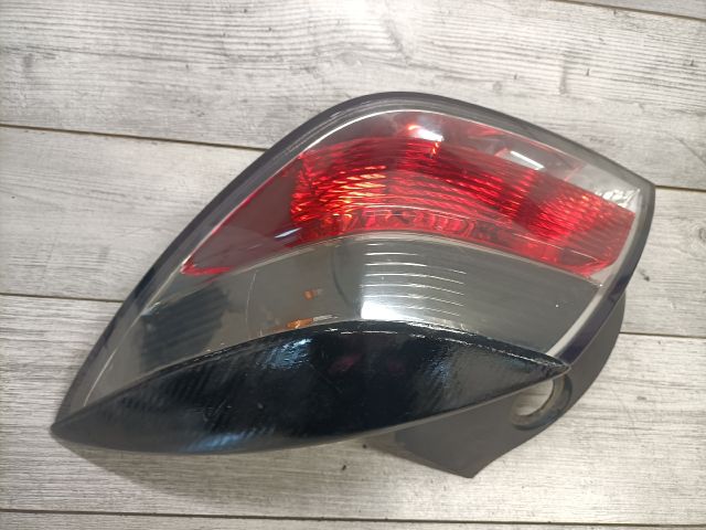 bontott OPEL ASTRA H Jobb Hátsó Lámpa