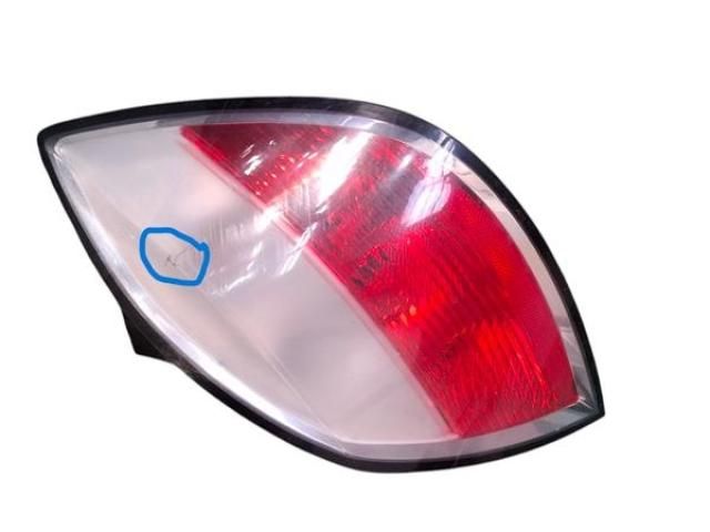 bontott OPEL ASTRA H Jobb Hátsó Lámpa