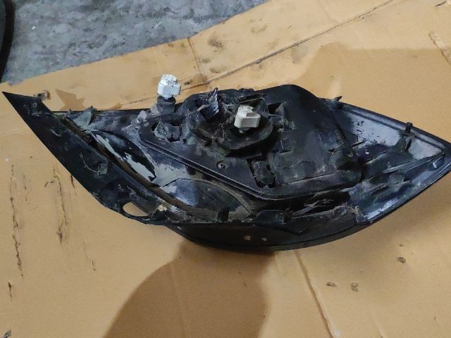 bontott OPEL ASTRA H Jobb Hátsó Lámpa