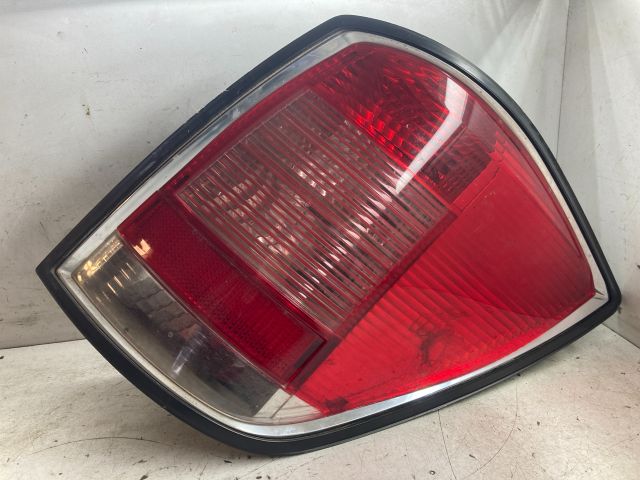 bontott OPEL ASTRA H Jobb Hátsó Lámpa