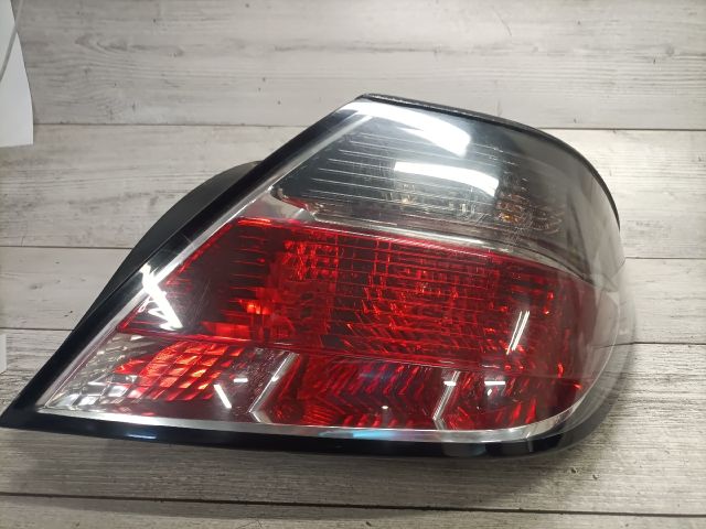 bontott OPEL ASTRA H Jobb Hátsó Lámpa