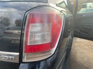 bontott OPEL ASTRA H Jobb Hátsó Lámpa