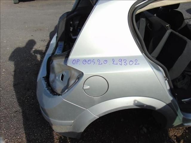 bontott OPEL ASTRA H Jobb hátsó Sárvédő