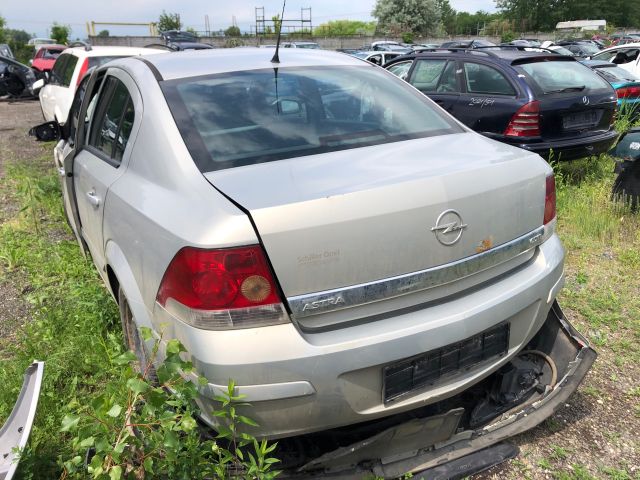 bontott OPEL ASTRA H Jobb hátsó Sárvédő