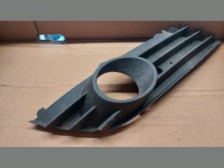 bontott OPEL ASTRA H Jobb Ködlámpa Rács