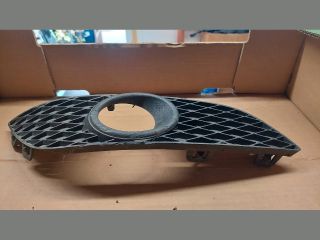 bontott OPEL ASTRA H Jobb Ködlámpa Rács