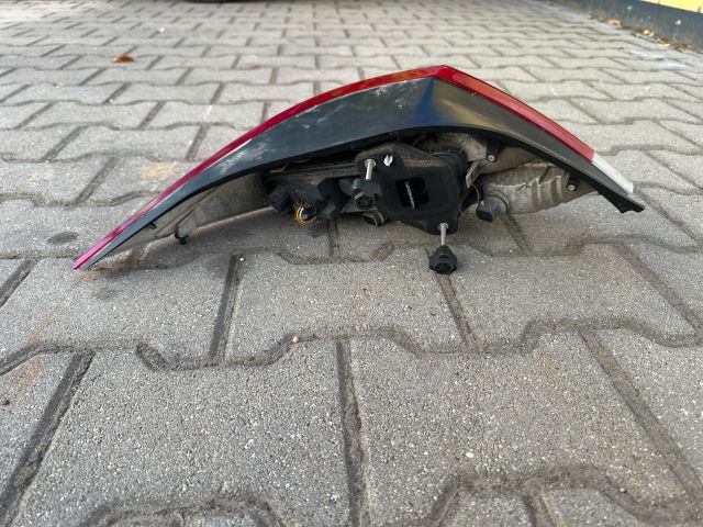 bontott OPEL ASTRA H Jobb Külső Hátsó Lámpa