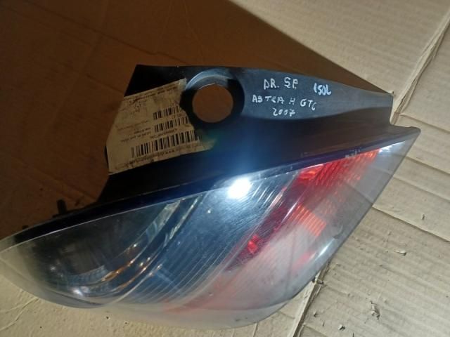 bontott OPEL ASTRA H Jobb Külső Hátsó Lámpa