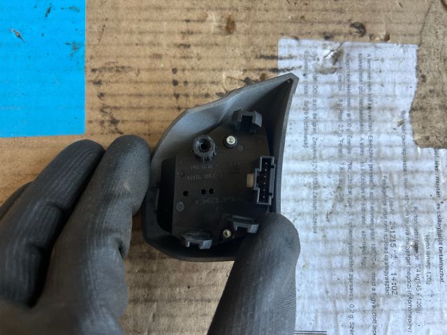 bontott OPEL ASTRA H Jobb Multikormány Kapcsoló