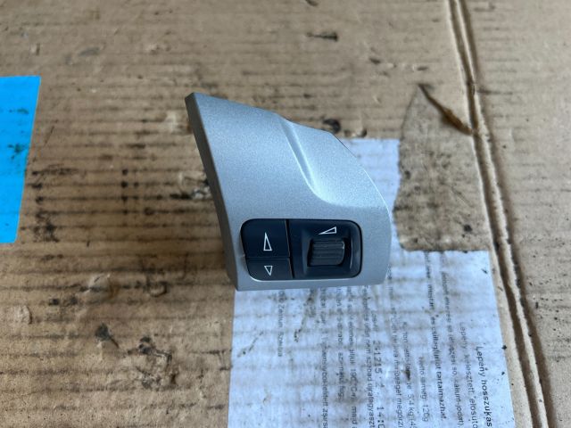 bontott OPEL ASTRA H Jobb Multikormány Kapcsoló