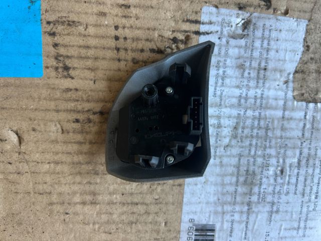 bontott OPEL ASTRA H Jobb Multikormány Kapcsoló